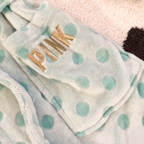 Victorias Secret PINK Womens Medium Large Polka Dot Plush Fluffy Hooded Robe - Picture 6 of 10